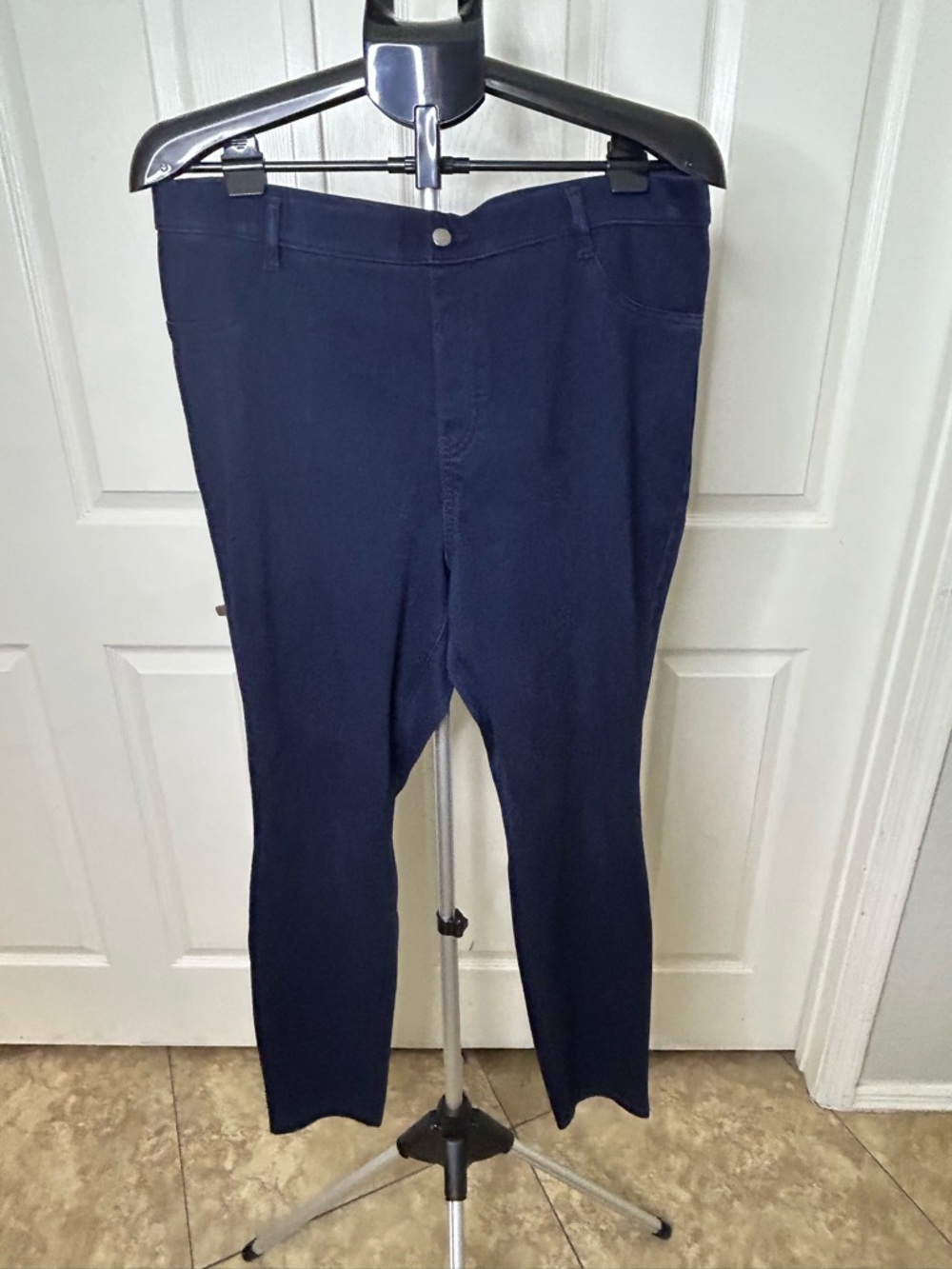 Time and Tru Navy Pull-On Jeans XL 16-18